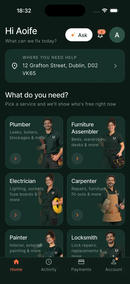 La home dell'app URVO: l'indirizzo, il pulsante Chiedi e i mestieri fra cui scegliere